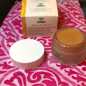 Nuxe Reve de Miel lip balm